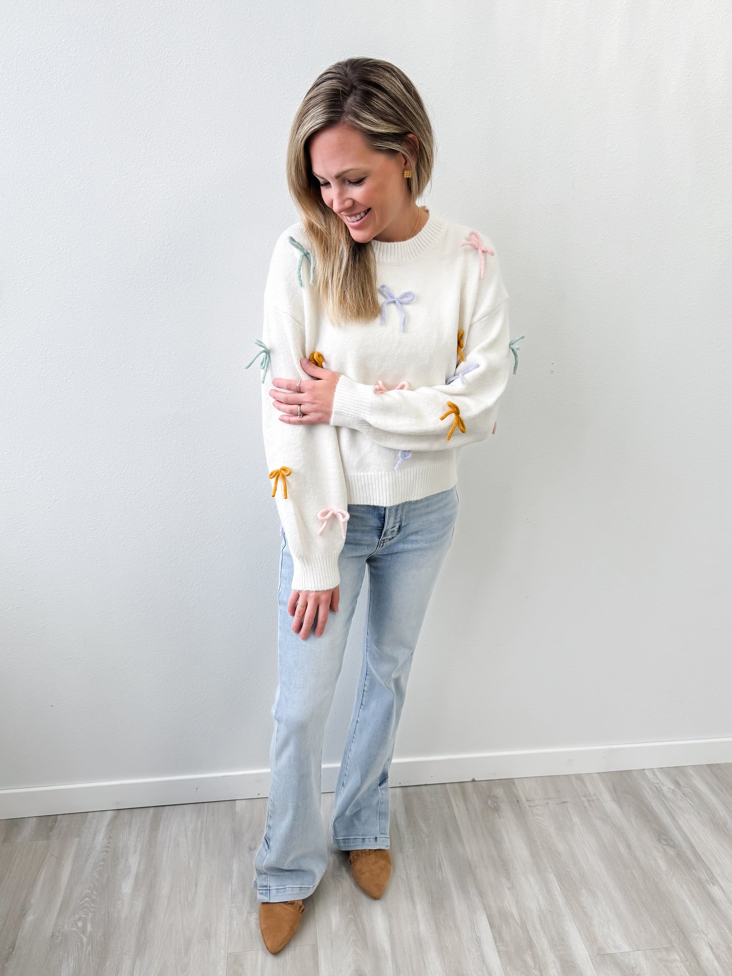 Megan Cutesy Bow Sweater