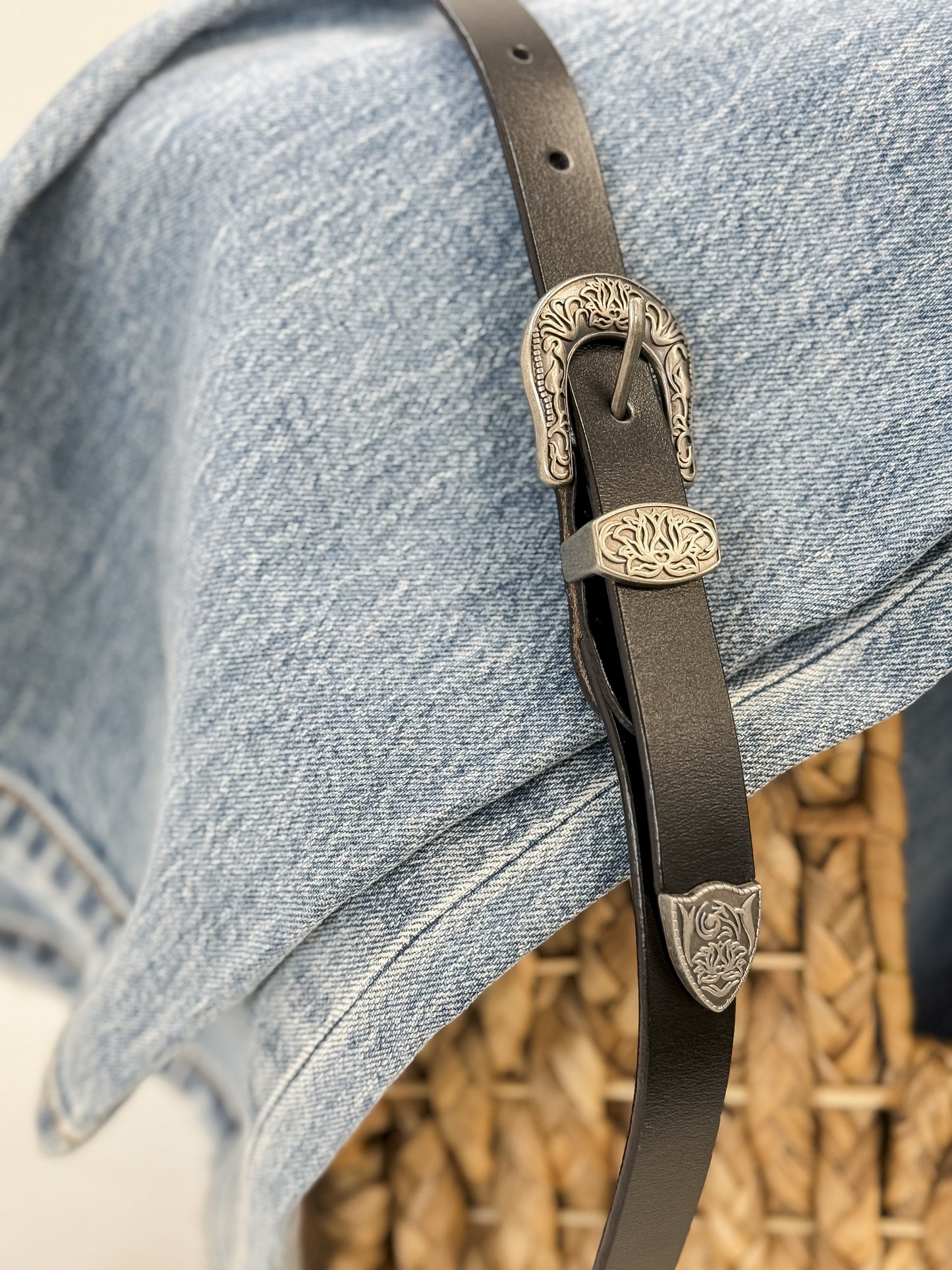 Western Skinny Leather Belt